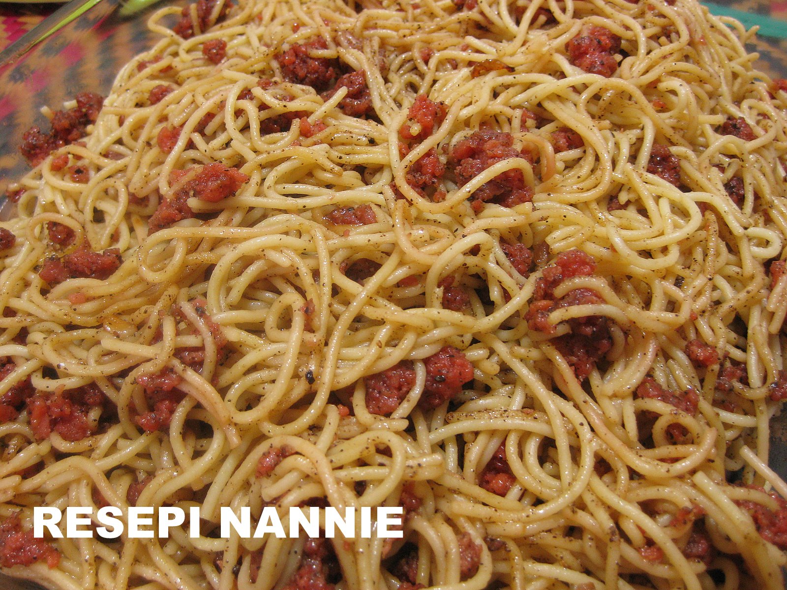 RESEPI NENNIE KHUZAIFAH: Spaghetti goreng lada hitam
