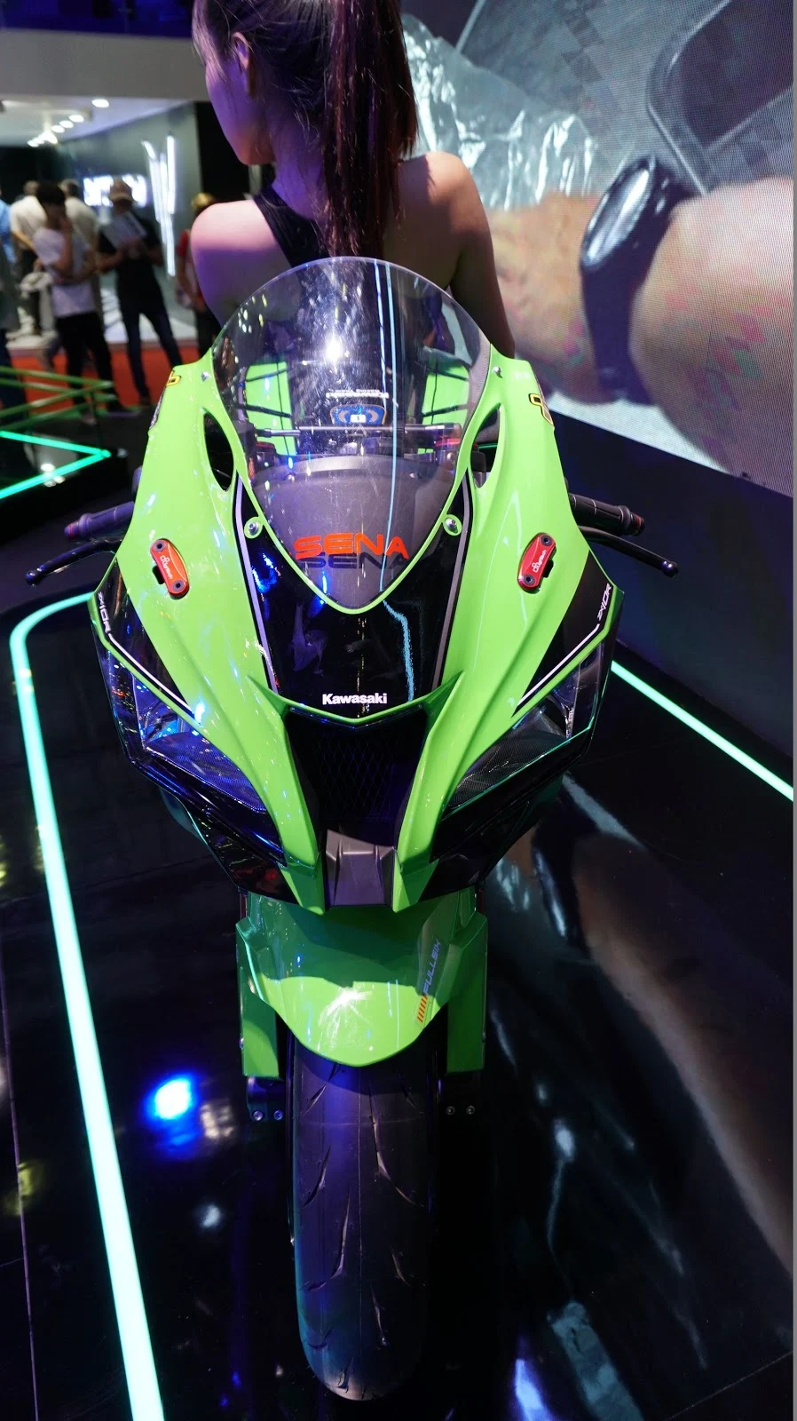 Cận cảnh siêu xe Kawasaki Ninja ZX-10R ABS tại VMS 2016