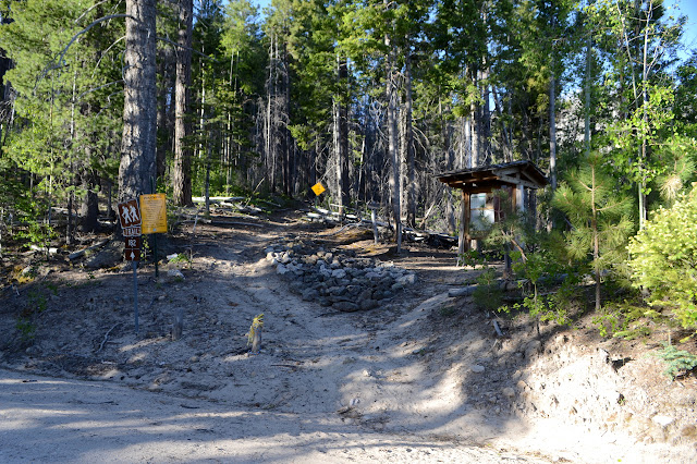 Crest Trail trailhead