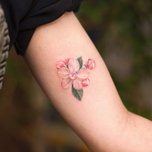 Tatuagens femininas - 110 fotos e ideias de diversos estilos e posições