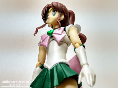 S.H.Figuarts Super Sailor Jupiter de Sailor Moon - Tamashii Nations