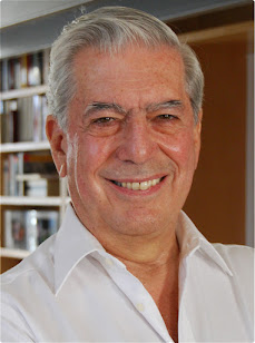 Fotografía del escritor peruano Mario Vargas LLosa