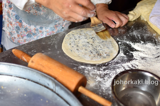 Shanghai-Street-Food-Street-Bread-公婆饼