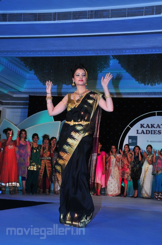 ITC Kakatiya Ladies Club Fashion Show Photos film pics