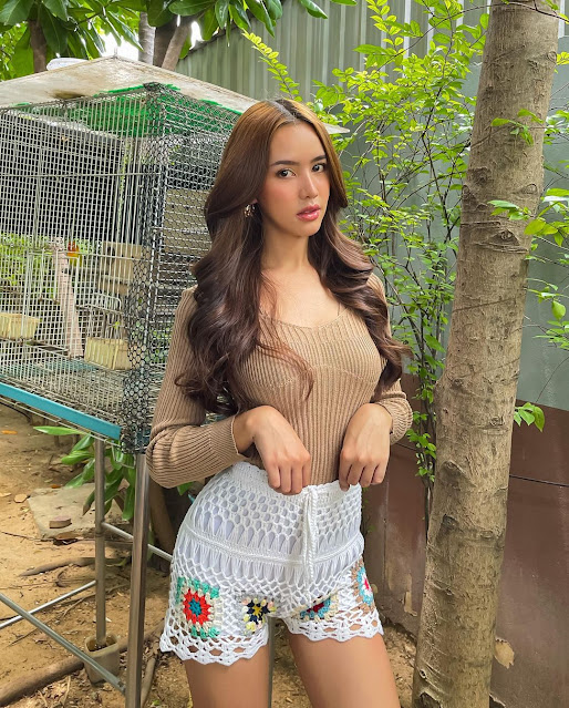 Jess Thanchaya Inprasert – Most Beautiful Transgender Woman in Knit Sweater and Crochet Shorts