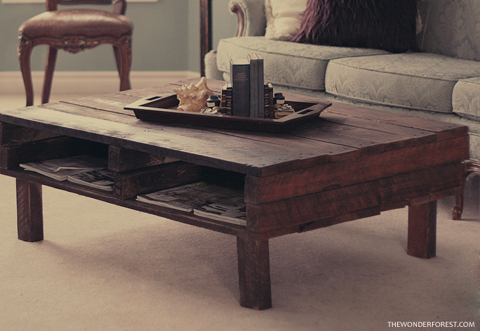 DIY Pallet Coffee Table