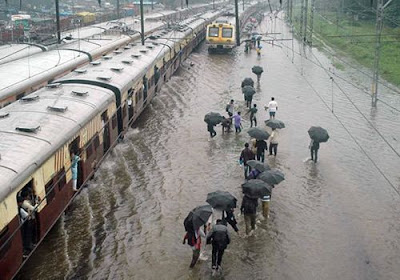 বর্ষার অপকারিতা - বাংলা রচনা | Bengali Essay on Disadvantages of Monsoon | Bangla Paragraph Writing for Class III - VI