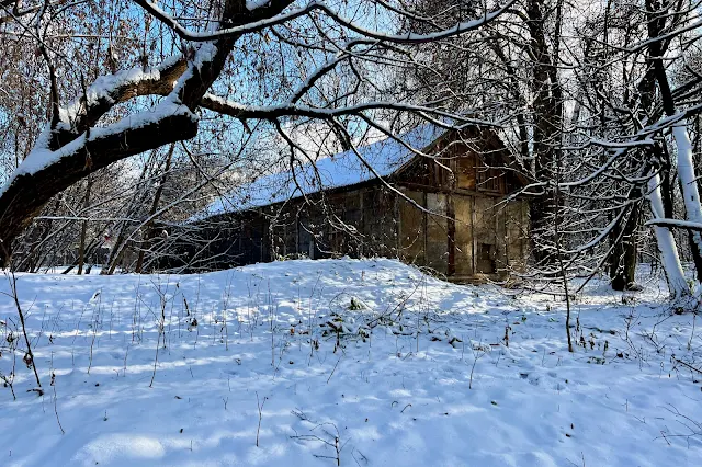 Косинский парк, конюшня