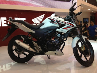 Harga dan Spesifikasi Honda CB150R StreetFire