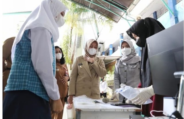 Lima Sekolah di Makassar, Siswanya di Screaning Menggunakan Genose