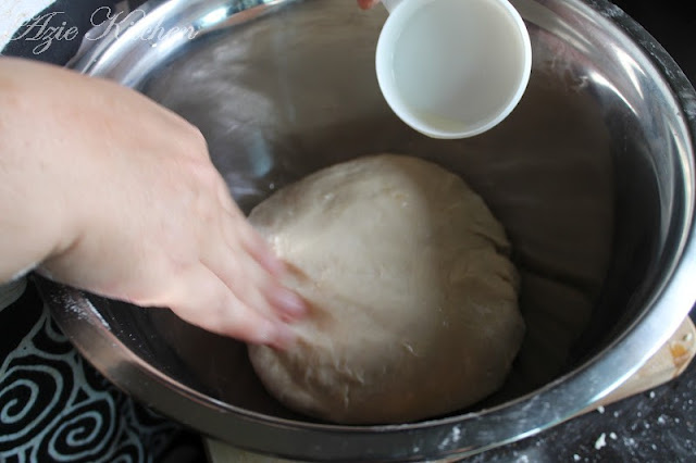 Jom Belajar Membuat Homemade Pizza Dough - Azie Kitchen