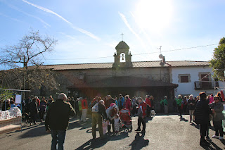 Cientos de personas, a la ermita de Santa Águeda