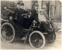UN AUTO CLASICO QUE UTILISA COMBUSTIBLE ALTERNATIVO