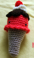 http://www.corriendocontijeras.com/patron-helado-amigurumi/