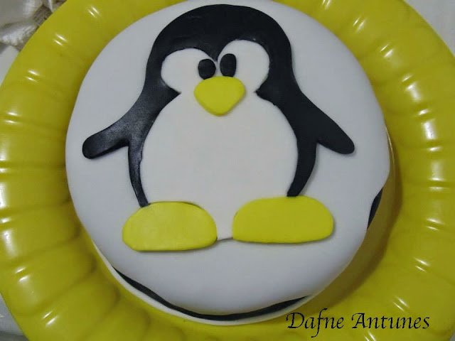 Bolo do Tux (Linux) de pasta americana - fondant cake