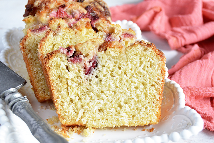 Budin con crumble con frutillas