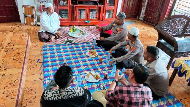 Silaturahmi ke Dayah Darul Ulum Aceh, Kapolsek Nurussalam Dipeusijuk Abon Matang Neuheun