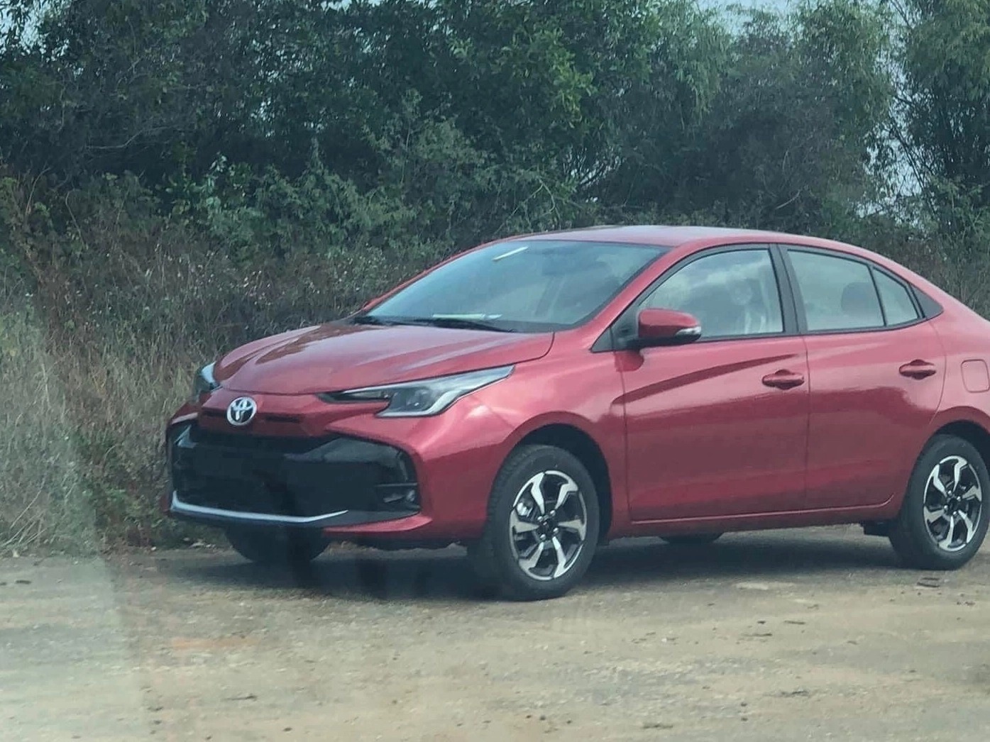 Đại lý ồ ạt nhận cọc Toyota Vios <a href=