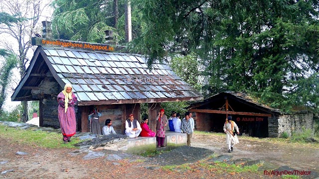 Shiv Mandir Laraan Village - शिव मंदिर, लरां गाँव | Laraan Kahika