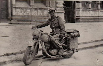 The Second World War Motorcycles Seen On www.coolpicturegallery.net