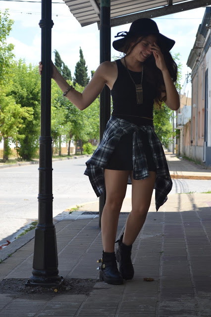 skirt, hat, floppy hat, plaid shirt, boho, chic, bohemian look, fashion blogger, fashion blogger argentina