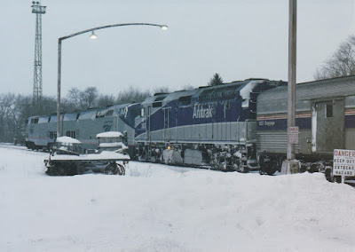 Amtrak F40PH #383 in Minot, North Dakota on December 21, 2002