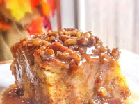 PUMPKIN PRALINE BREAD PUDDING