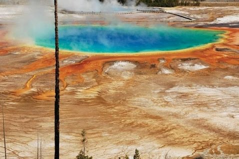 yellowstone supervolcano 2012. Yellowstone National Park