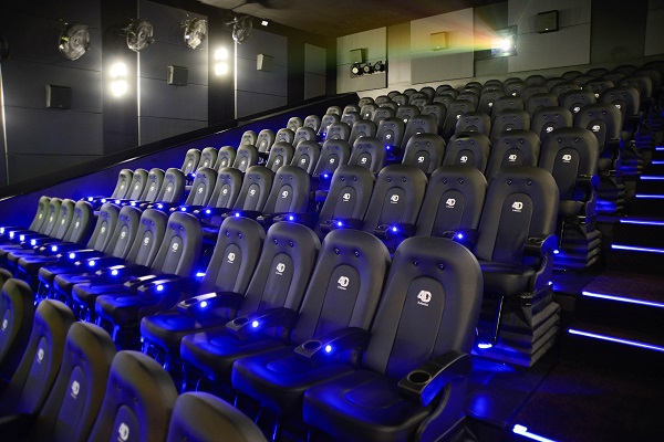 Cine Center lleva tus emociones a otro nivel con su nueva sala 4D E-Motion