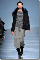 Vanessa Bruno Ready-To-Wear Fall 2011 Runway Photo 29