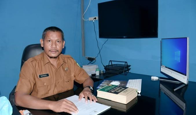 Akmal