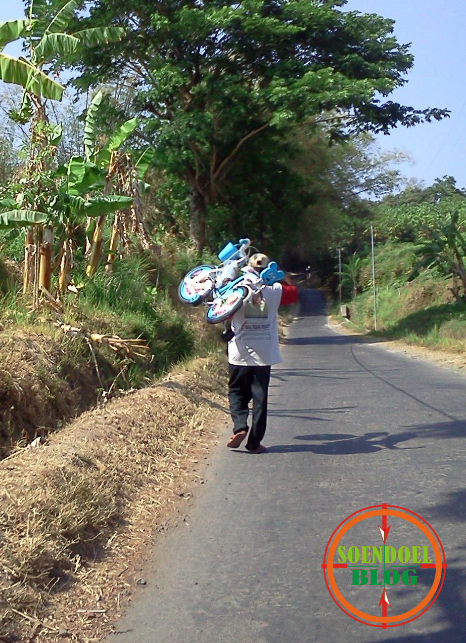 Contoh Puisi Dan Maknanya - Contoh Z