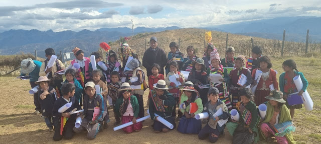 Pastorale und Unterstützung der Schüler in Tipacari-Bildungseinheit Bolivien