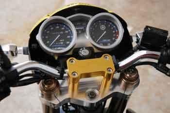 Yamaha v-ixion speedometer.jpg
