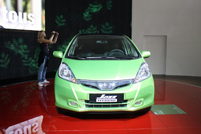 hybrid Honda Jazz 2011 Live in Paris