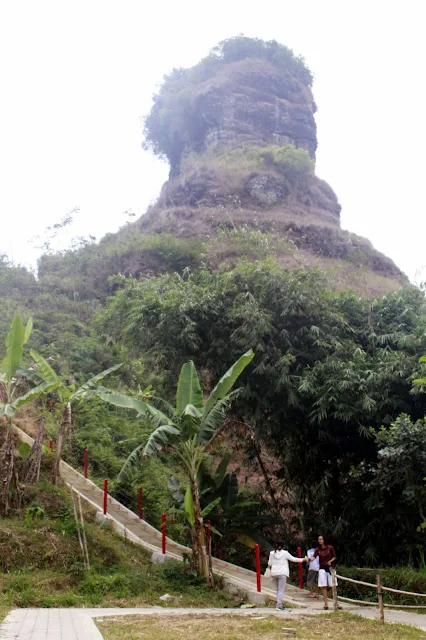 Keindahan Wisata Gunung Widosari Samigaluh, Kulon Progo