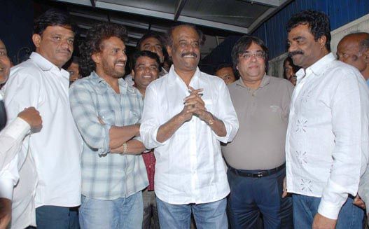 Photos Rajini at Super Movie Special Screening in Bangalore StillsPhotogallery wallpapers