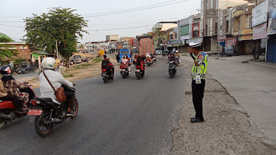 Cegah Kemacetan dan Kecelakaan Pada Pagi Hari, Sat Lantas Polres Aceh Tamiang Rutin Melaksanakan Strong Point 