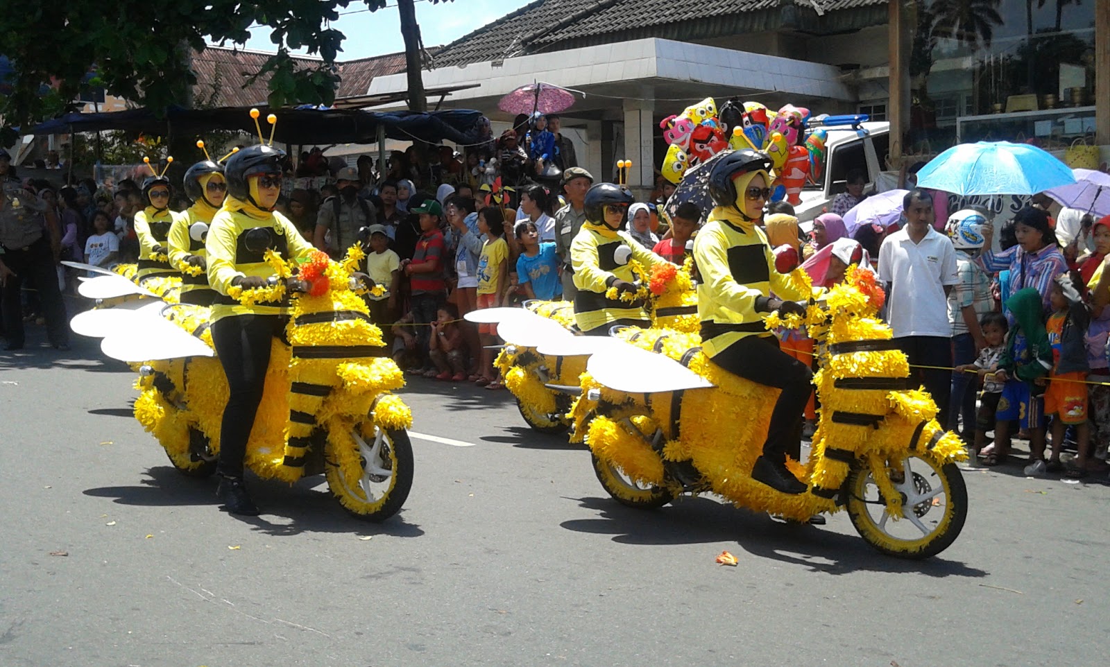 Pawai Pembangunan Kendaraan Hias  dan Pawai Ta aruf STQ Ke 