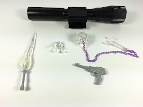 megatrons accessories as they come with the test shot