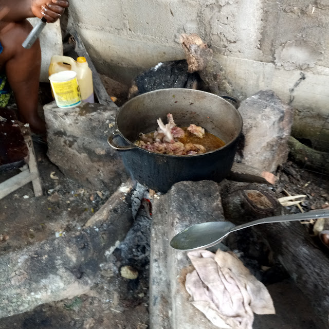 fire side in cameroon cooking food