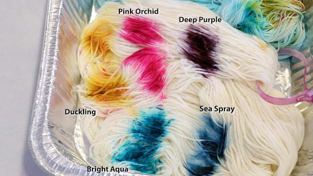 Dyepot Weekly #26 - Dip Dyeing Yarn in Jacquard Violet Acid Dye 