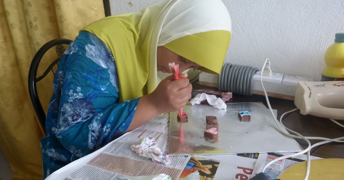 HAND DECORATED FANCY COOKIES ******: Kelas Deko Royal 