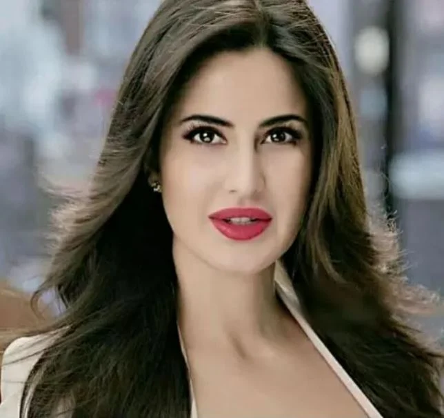 6 bollywood actress beautiful lips