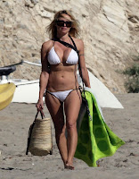 Pamela Anderson White Sexy Bikini Pictures