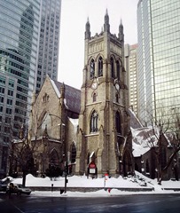800px-St_George_Anglican_Montreal