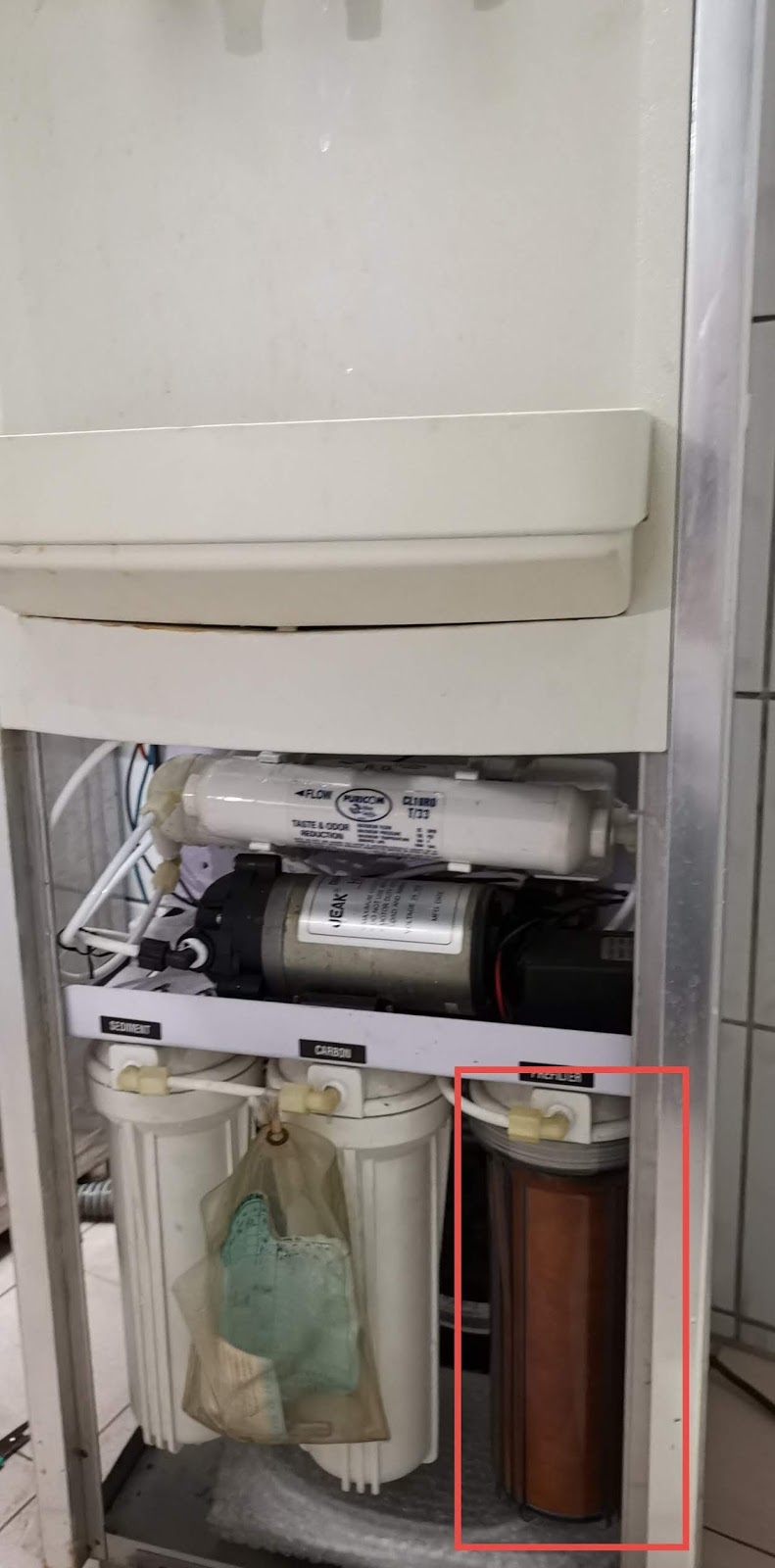 Taiwin Ro逆滲透飲水機更換5道濾芯及清潔