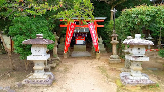 人文研究見聞録：小泉神社 ［奈良県］