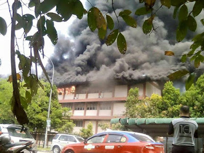 Bagunan SK Taman Samudera Terbakar