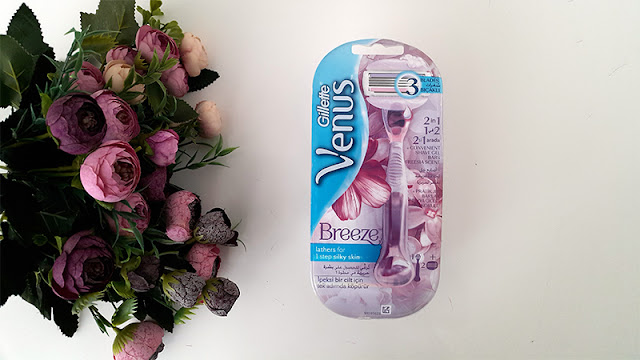 Gillette Venus Breeze Kadın Tıraş Makinesi